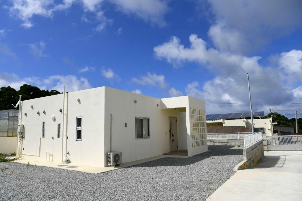 Bb Wakugawa Terrace Vila Nakijin Exterior foto